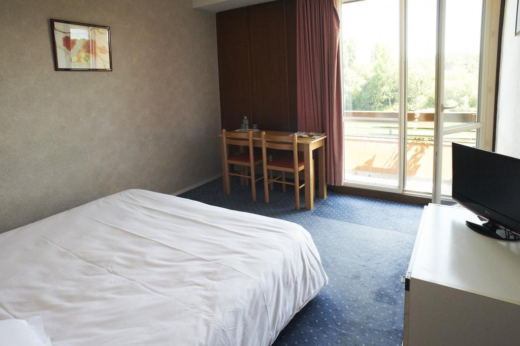 Les Ondines Hotel Les Hauts-d'Anjou Bilik gambar