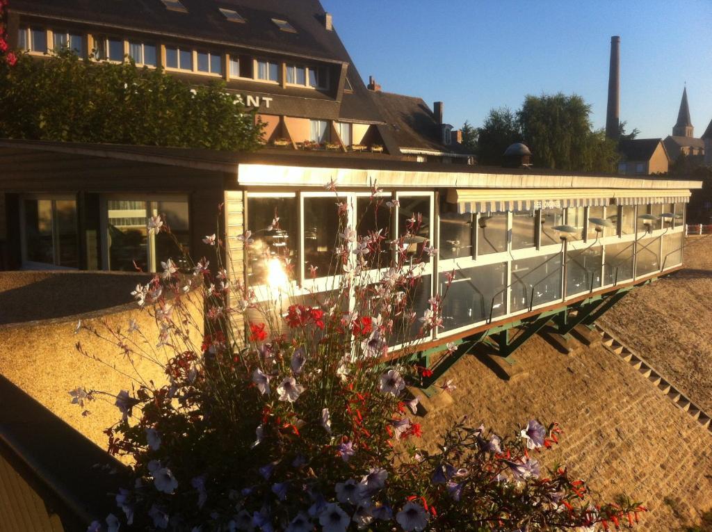 Les Ondines Hotel Les Hauts-d'Anjou Luaran gambar